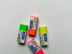 doms colour eraser